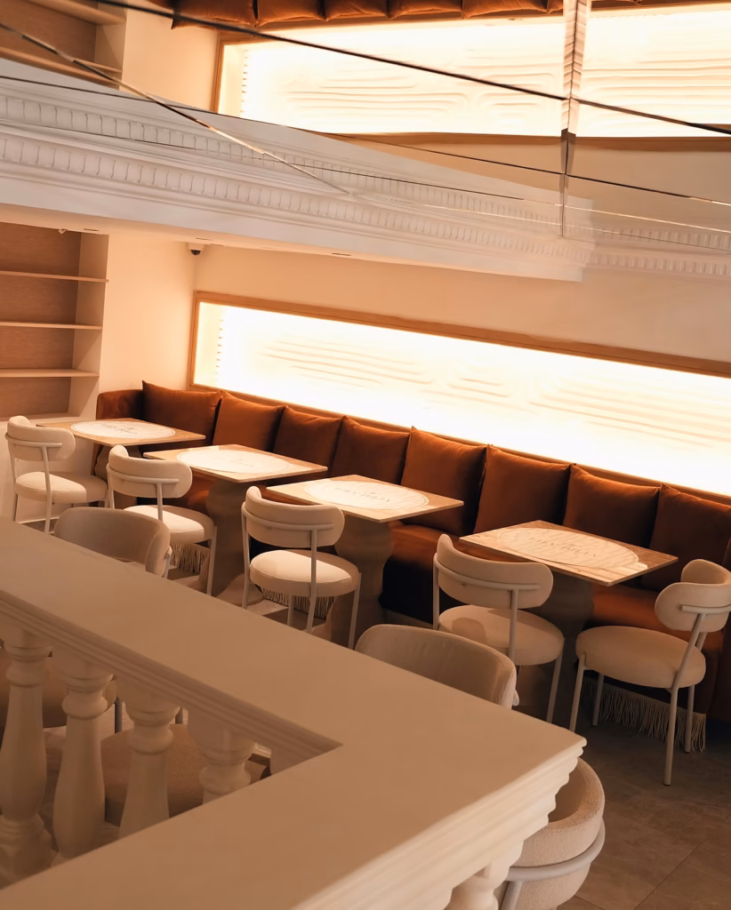 The dining room and banquette seating at Lily Billy in Gueliz, Marrakech